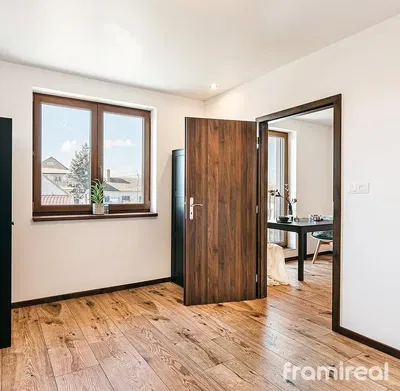 Camera da letto; vista, pavimento in legno, luce naturale