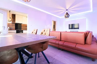 غرفة معيشة; أسلوب عصري, مجدد, ضوء طبيعي