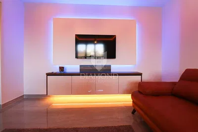 غرفة معيشة; أسلوب عصري, ضوء طبيعي