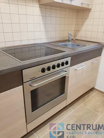 Кухня; кухненски уреди, плочки