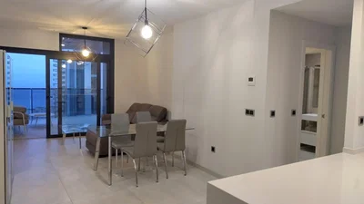 Oturma odası; fayans zemin, manzara, doğal ışık, modern stil