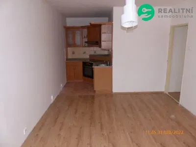 Mutfak; ahşap zemin