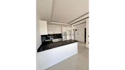 Küche; küchengeräte, renoviert, fliesenboden