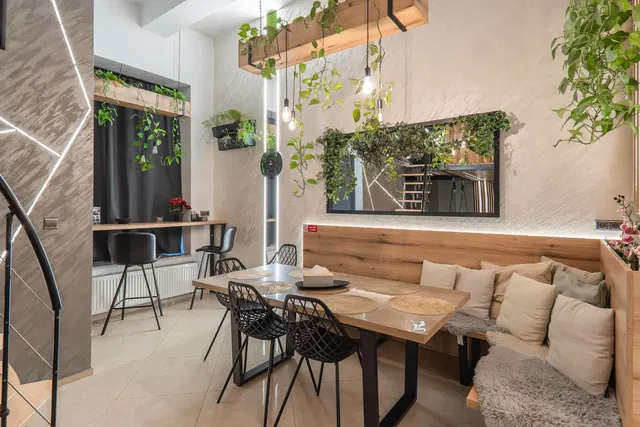 Salle à manger; style moderne, lumière naturelle