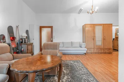 Salon; parquet, lumière naturelle