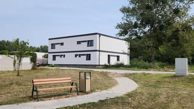 Maison et environs; vue