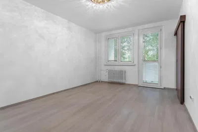 Schlafzimmer; tageslicht, renoviert, holzboden