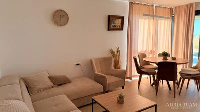 Obývací pokoj; přirozené světlo, moderní styl