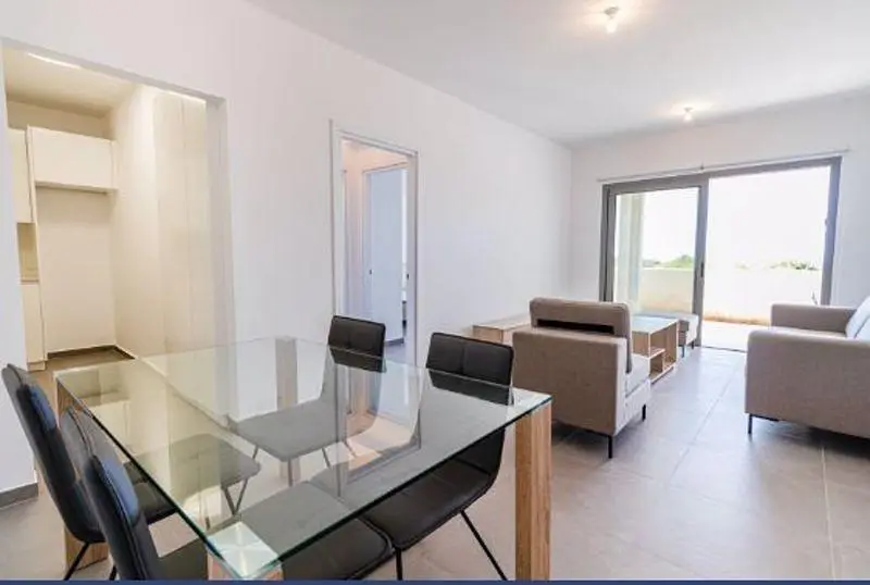 Oturma odası; manzara, doğal ışık