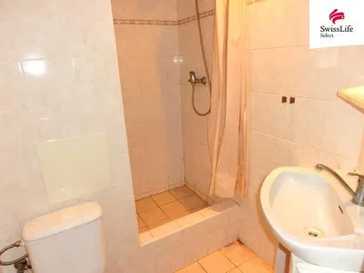 Badezimmer; fliesenboden