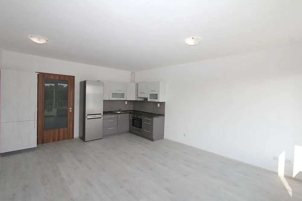 Küche; küchengeräte, tageslicht, moderner stil, renoviert