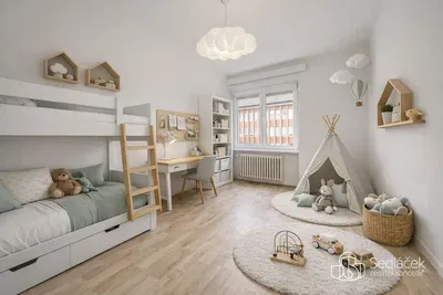 Dječja soba; prirodna svjetlost, moderan stil, drveni pod
