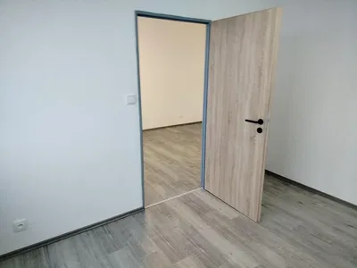 Sonstiges; fliesenboden, renoviert