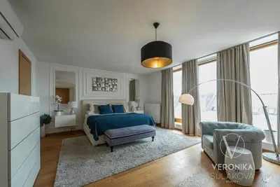 Camera da letto; luce naturale, stile moderno