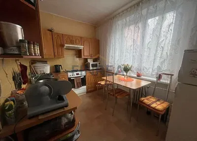 Kuhinja; kuhinjski aparati, prirodno svjetlo, rustikalni stil
