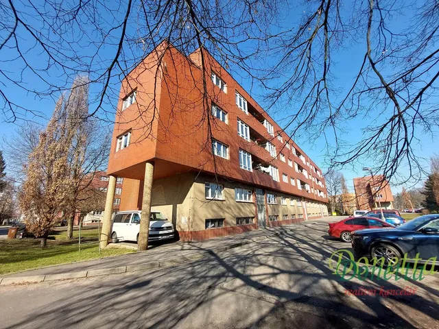 Dom i otoczenie; widok