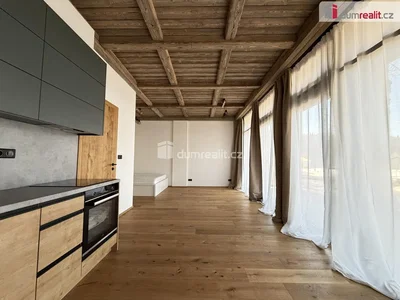 Küche; küchengeräte, holzboden, holzbalken, renoviert, tageslicht, moderner stil