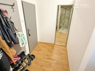 Garderobe; holzboden