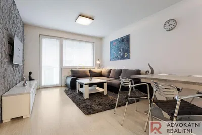 Dnevna soba; moderni stil, prirodno svjetlo