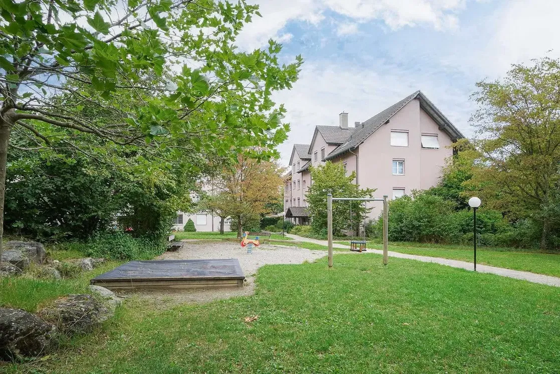 Haus und umgebung; blick, tageslicht