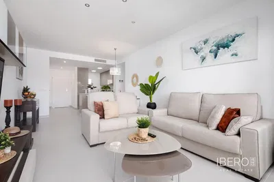 Wohnzimmer; tageslicht, moderner stil, renoviert