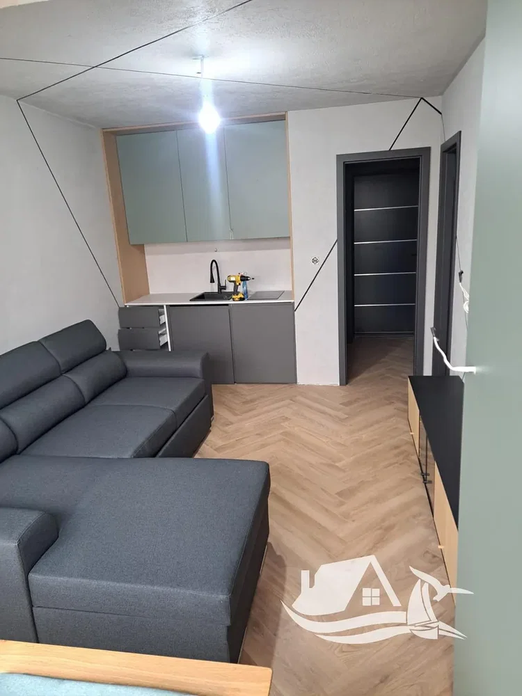 Salon; parquet, lumière naturelle