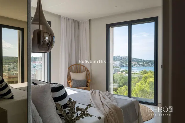 Chambre; vue, lumière naturelle, style moderne