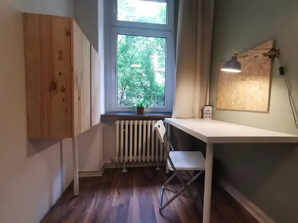 Bedroom; wood floor, view, natural light