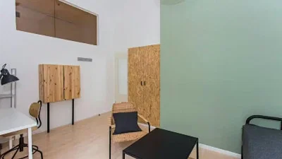 Living room; wood floor, natural light, modern style