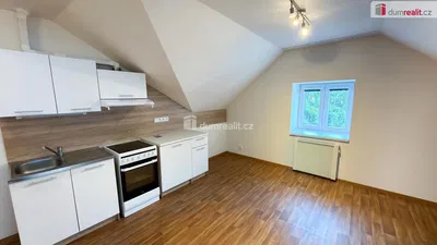 Cucina; elettrodomestici, luce naturale, stile moderno, ristrutturato