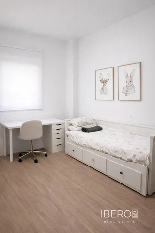 Habitación infantil; luz natural, estilo moderno