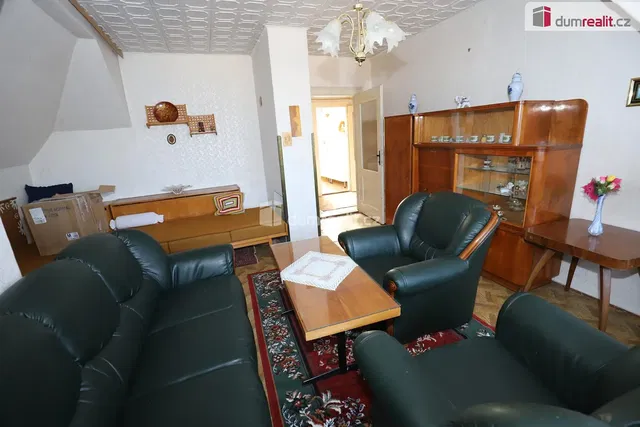 Salón; estilo rústico, suelo de madera