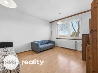 Slaapkamer; natuurlijk licht, houten vloer