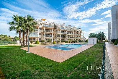 Kuća i okolina; pogled