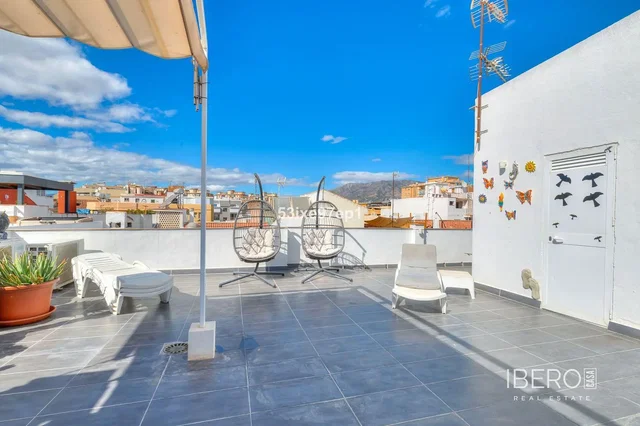 Terrace; view, tile floor, natural light