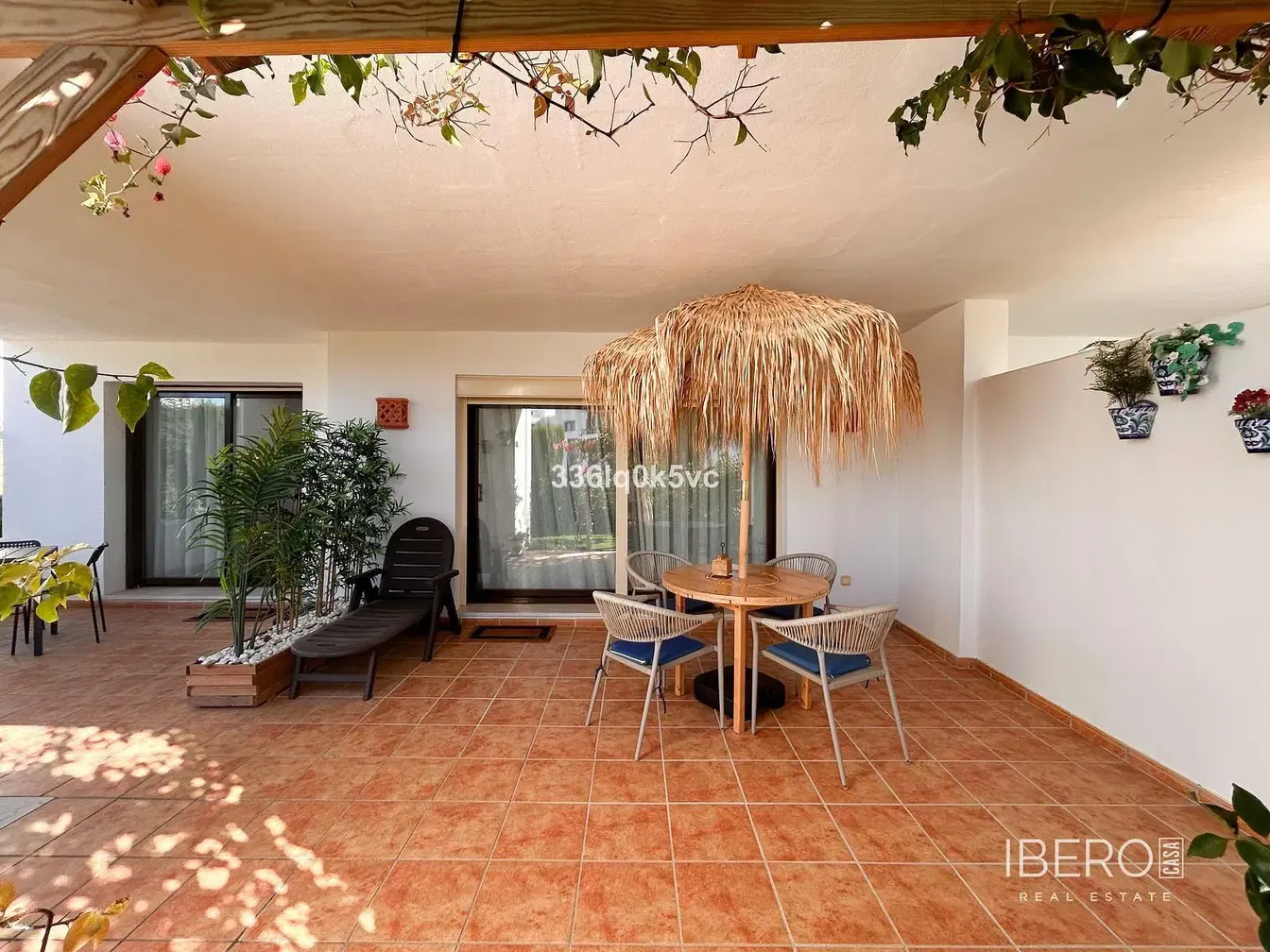 Terrasse; fliesenboden, tageslicht