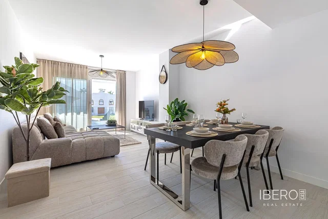 Wohnzimmer; tageslicht, moderner stil