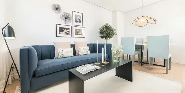 Woonkamer; moderne stijl, natuurlijk licht