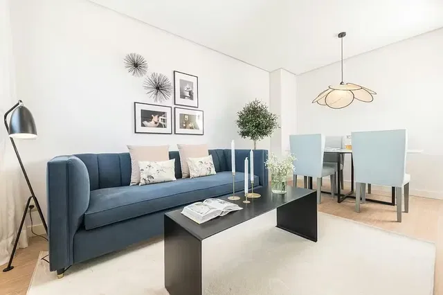 Woonkamer; natuurlijk licht, moderne stijl