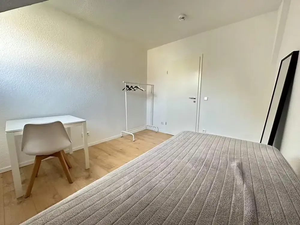 Bedroom; wood floor, natural light