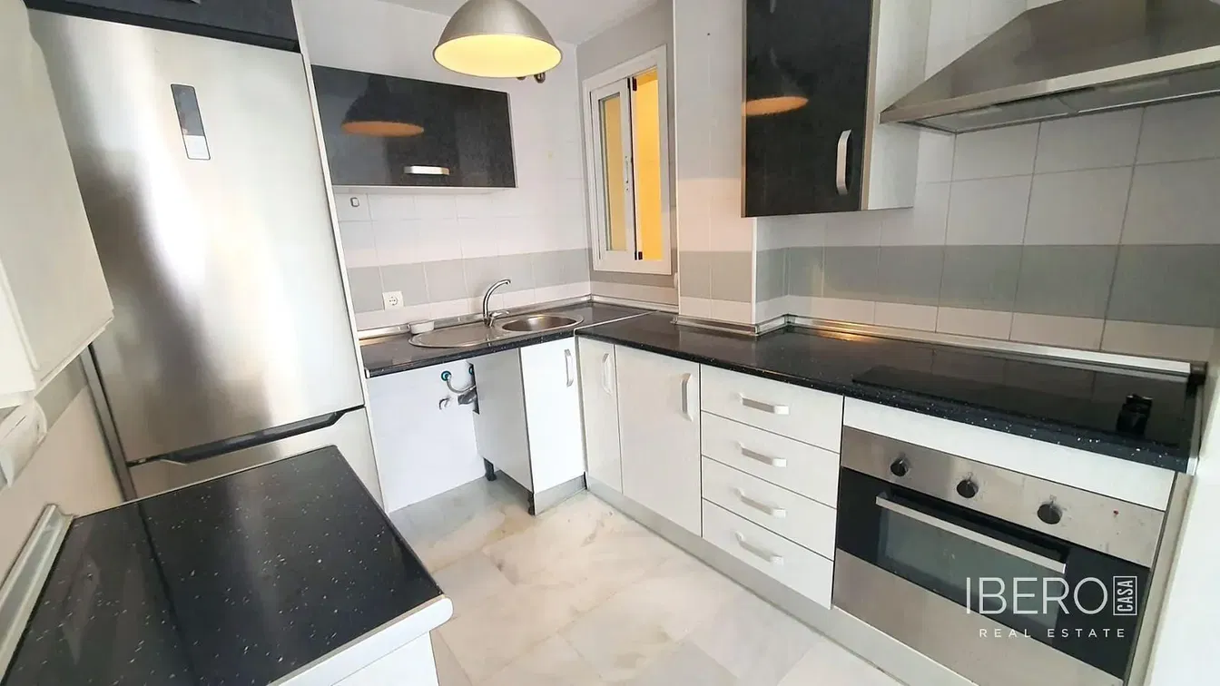 Kuchyně; kuchyňské spotřebiče, po rekonstrukci, dlažba