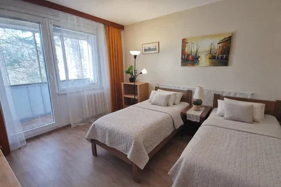 Schlafzimmer; tageslicht, moderner stil