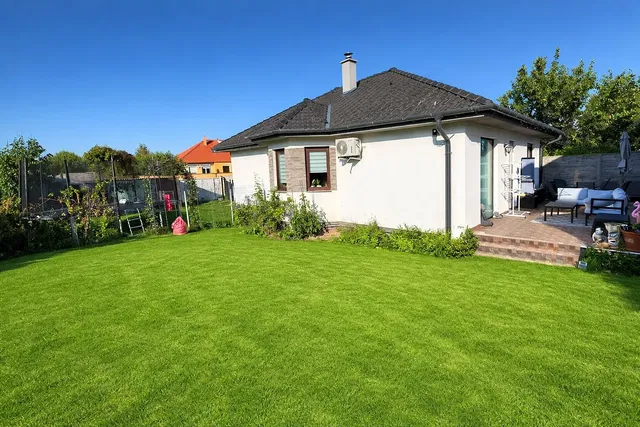 Huis en omgeving; uitzicht, natuurlijk licht