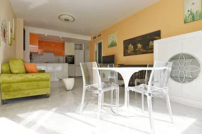 Salon; lumière naturelle, style moderne