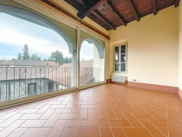 Terraza; suelo de baldosas, vista