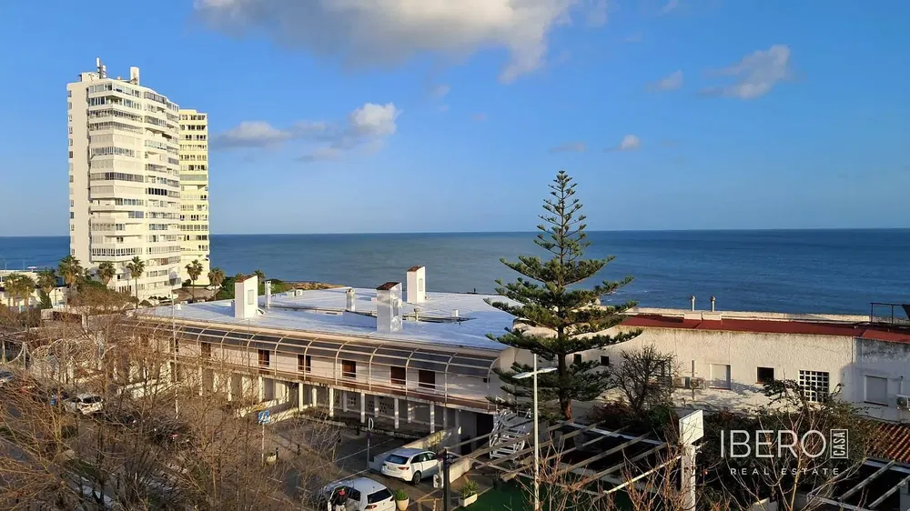 Maison et environs; vue