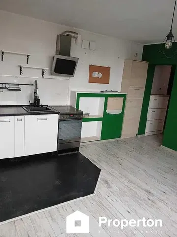 Kitchen; kitchen appliances, tile floor