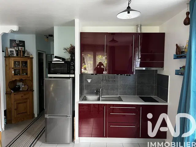 Küche; küchengeräte, fliesenboden