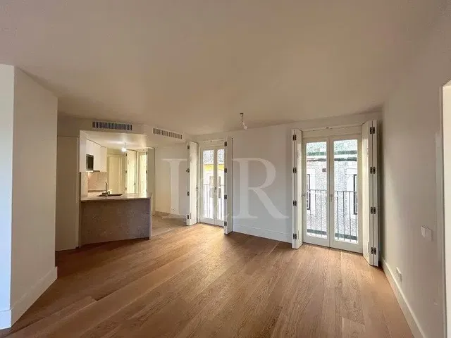 Wohnzimmer; holzboden, tageslicht, blick