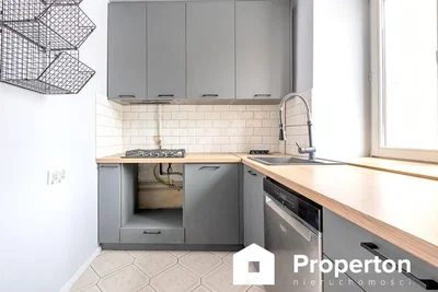 Кухиња; кухињски апарати, плочице